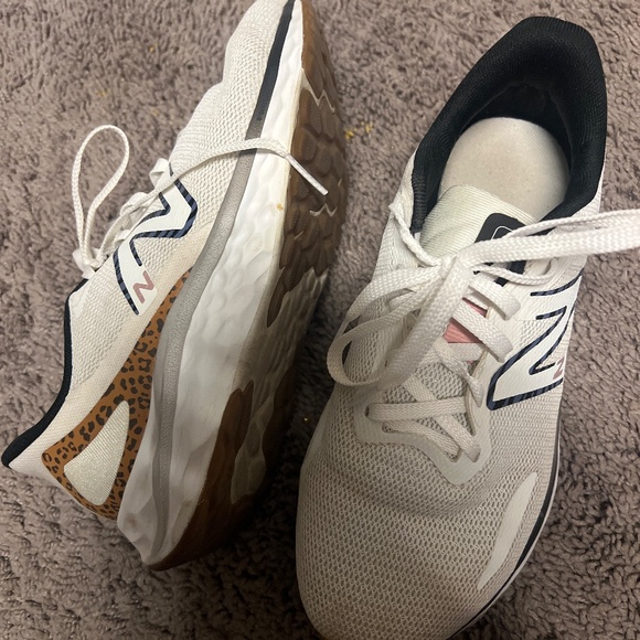 New Balance Size Women’s 8 - Picture 4 of 4